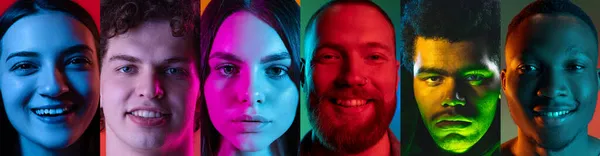 Colagem de close-up de jovens etnicamente diversos com emoções sorridentes e calmas isoladas sobre fundo multicolorido. — Fotografia de Stock