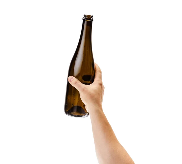 Imagen recortada de la mano masculina sosteniendo botella de vino blanco aislado sobre fondo blanco — Foto de Stock