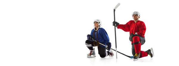 Collage d'hommes et de filles, joueurs de hockey professionnels en uniforme avec bâton posé isolé sur fond blanc — Photo