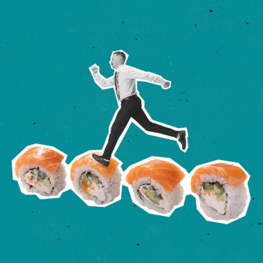 Suşi setiyle koşan genç adamın çağdaş sanat kolajı mavi arka planda izole edilmiş. Japon yemeği kavramı