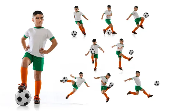 Ritratto a figura intera di ragazzo, bambino, calciatore in uniforme allenato isolato su sfondo bianco. Collage — Foto Stock