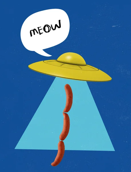 Çağdaş sanat kolajı. Mavi arka planda kediyi arayan sosisli UFO resmi. Yaratıcı resim — Stok fotoğraf
