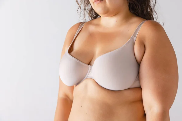 Imagen Recortada Cuerpo Femenino Gordo Regordete Ropa Interior Aislada Sobre —  Fotos de Stock