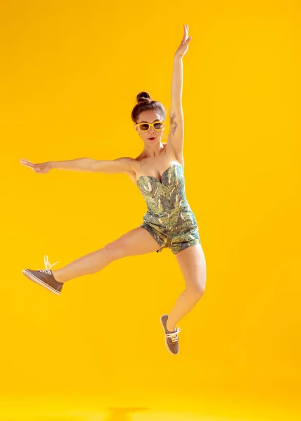 Full Length Portrait Beautiful Young Girl Posing Cheerfully Jumping Isolated — Stock Photo, Image