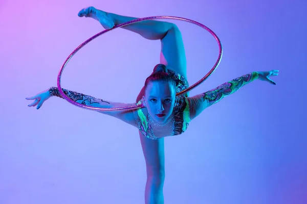 Portrait Young Muscular Girl Female Rhytmic Gymnast Training Hoop Isolated — Stockfoto