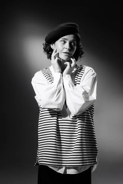 Portrait Elegant Beautiful Woman Stylish Classical Clothes Striped Vest Hat — Foto de Stock