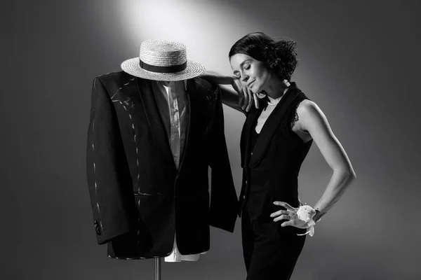 Portrait Stylish Woman Fashion Designer Classic Black Outfit Leaning Mannequin — Foto de Stock