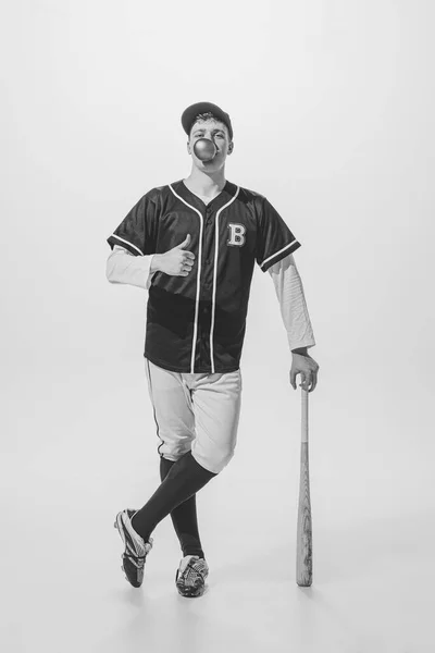 Portrait Young Man Baseball Player Posing Bubblegum Bat Black White — Stock fotografie
