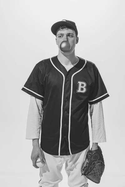 Portrait Young Man Baseball Player Uniform Bubblegum Glove Ball Posing — Fotografia de Stock