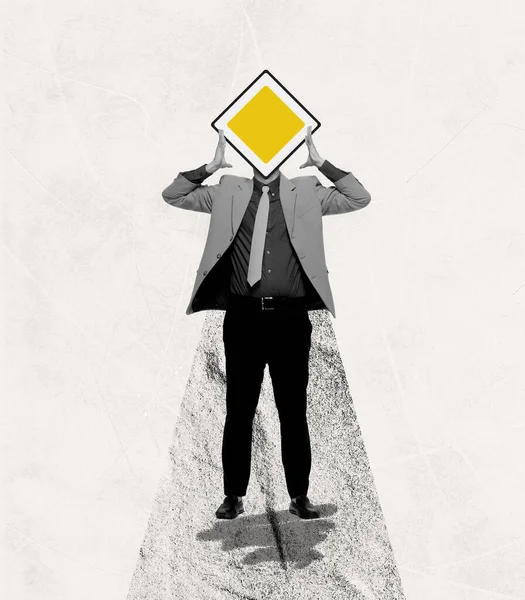 Colagem Arte Contemporânea Empresário Com Sinal Estrada Principal Simbolizando Liberdade — Fotografia de Stock