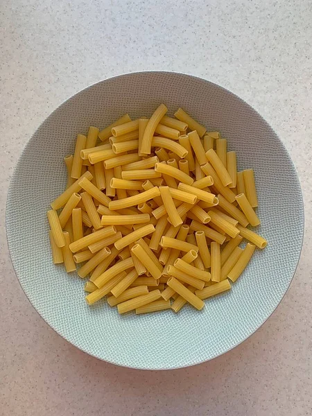 White Pasta Plate Grano Duro Pasta Long Thin Tubes Italian — Stockfoto