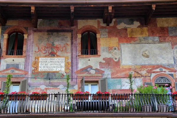 Paintings Facade Building Tenement House Verona Large Balcony Tenement House — 스톡 사진