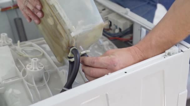 Repair of household appliances at home with their own hands — Stock Video