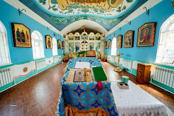Блакитна прикраса православної церкви. — стокове фото