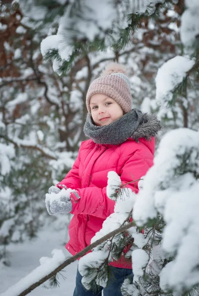 Child Winter Little Girl Playing Winter Beautiful Winter Child Portrait — Stock Photo, Image