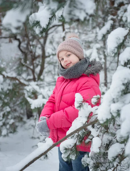 Child Winter Little Girl Playing Winter Beautiful Winter Child Portrait — Stock Photo, Image