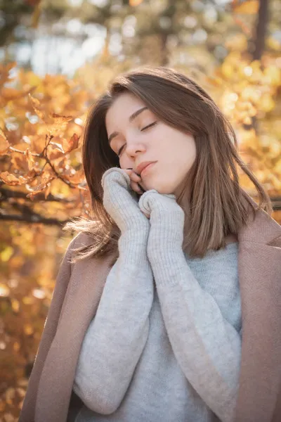 Retrato Una Niña Pensativa Triste Colores Otoñales Estilo Vida Humor — Foto de Stock