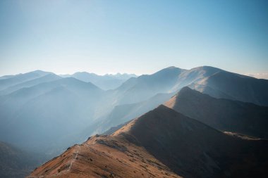 Polonya 'da bir sonbahar günü, Kasprowy Wierch' den (Kasper Peak) Tatra Dağları 'nın dağ manzarası