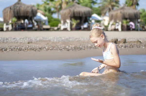 Little Girl Bathing Suit Playing Beach Sea — Stock Photo, Image