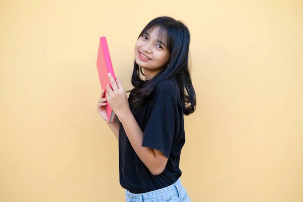 Πορτρέτο Φοιτητής Νεαρό Κορίτσι Πορτοκαλί Φόντο Ασιατική Νεαρή Κοπέλα — Φωτογραφία Αρχείου