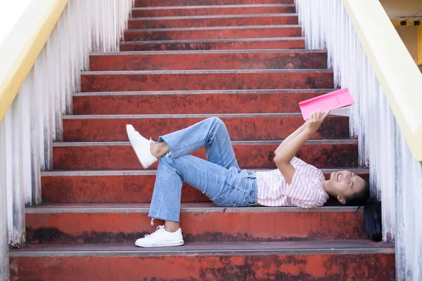 Student Young Girl Lay Stairs Shool — Stock Photo, Image