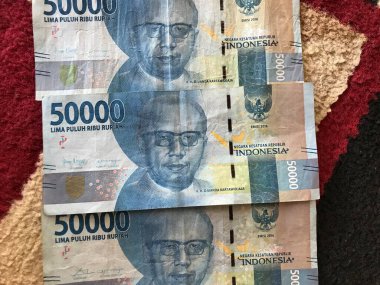 Geçmişi için Endonezya rupiası. 50 bin rupi değerinde Endonezya rupia banknotları serisi.