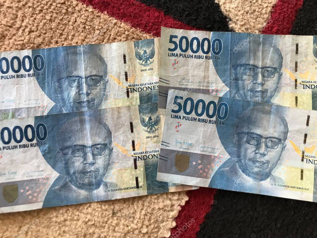 Rupia indonesia para el fondo. Serie de billetes de rupias indonesias
