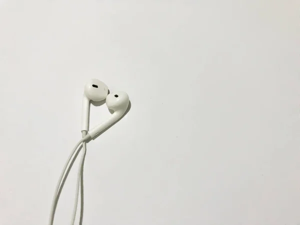 Λευκά Ακουστικά Που Απομονώνονται Λευκό Φόντο Αντίγραφο Χώρο Φόντο — Φωτογραφία Αρχείου
