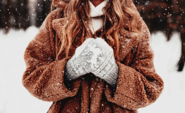 Beautiful Young Woman Snowy Fancy Winter Woodland Girl Wearing Fluffy — Stock Photo, Image