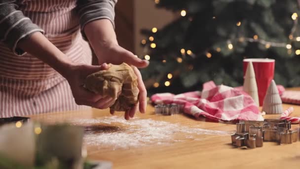 Wesołych Świąt Szczęśliwego Nowego Roku Gingerbread Gotowania Ciasto Herbatnik Lub — Wideo stockowe