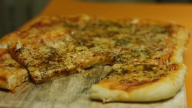 Evde New York usulü pizza yapmak