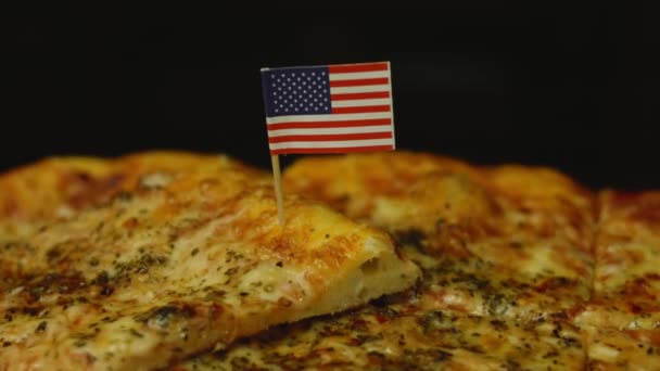 Membuat pizza bergaya New York di rumah — Stok Video