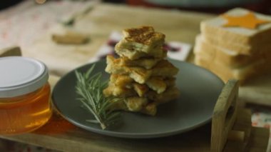 Fransız tostu Noel ağacı tatili atmosferi