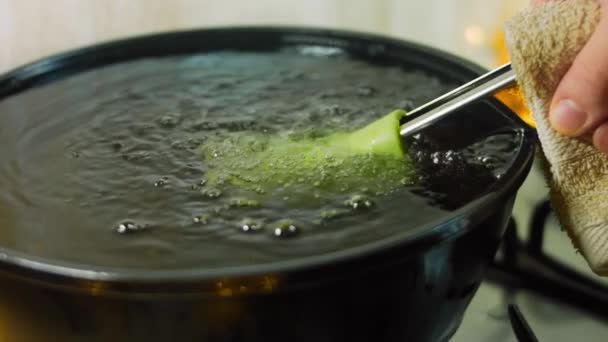 Chef Bakes Green Tortillas Bowl Oil — Stock Video