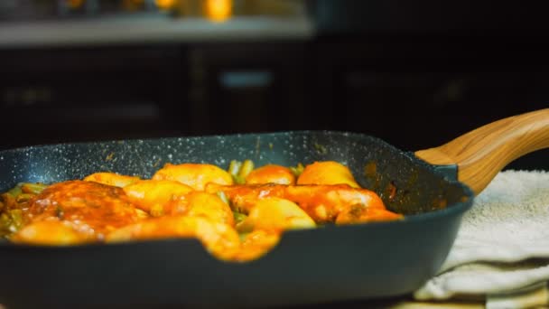 Mel Mostarda Chicken Receita Legumes Carne Cozida Batatas Novas Estão — Vídeo de Stock