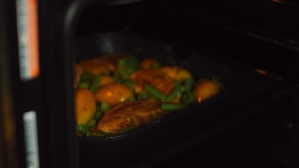 Mel Mostarda Chicken Receita Legumes Carne Cozida Batatas Novas Estão — Vídeo de Stock