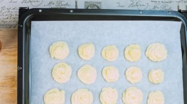 Patates kurabiyeleri kanonik tarif Brie, parmesan peyniri ve ağır krema