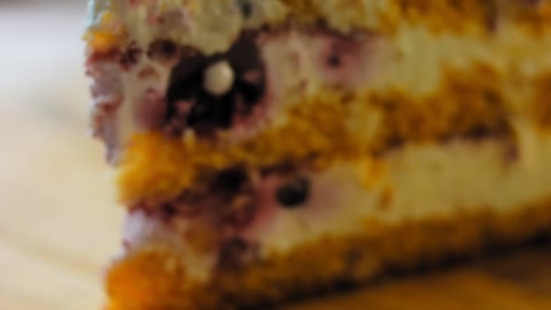 Torta Monte Bianco Con Ciliegia Gelatina Macro Slider Tiro — Video Stock