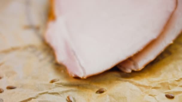 Свиная Вырезка Французском Багете Колбаса Подносе Приготовления Пищи Стиле Ретро — стоковое видео
