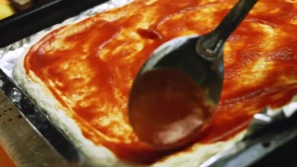 Folyamat Előtt Hogy New York Stílusú Pizza Otthon — Stock videók