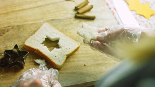 Procesul Înainte Face Pâine Prăjită Franceză Atmosferă Vacanță Copac Crăciun — Videoclip de stoc