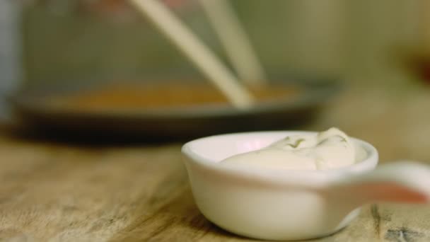 Mélange Nombreuses Espèces Aide Bâtonnets Sushi — Video