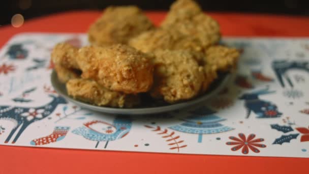 Noel Mutfağı Kızarmış Tavuk Hazırlıyorum Japon Noel Gelenekleri — Stok video