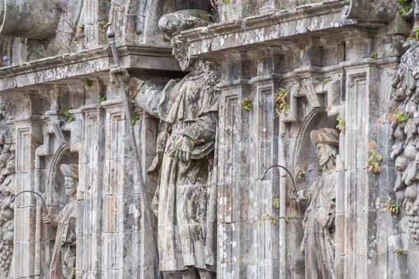 西班牙加利西亚圣地亚哥 德孔波斯特拉主教座堂正面的圣地亚哥 阿波斯托细节 — 图库照片