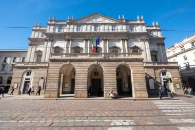 İtalya, Milan 'daki Teatro alla Scala. Milano, İtalya 'da dünyaca ünlü bir opera binası. Tiyatro 3 Ağustos 1778 'de açıldı..