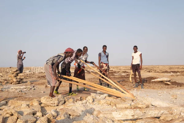 Karum Gölü, Afar, Etiyopya, Danakil 'in Afar tuz madencileri, Etiyopya
