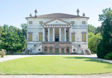 Villa Molin or Villa Grimani Molin Avezzu in Fratta Polesine, Italy. Venetian era villa in the province of Padua. Designed by the Vicentine architect Vincenzo Scamozzi.