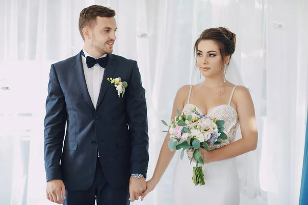 Gelin ile damat — Stok fotoğraf