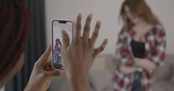 Modern Technologies Social Media Concept Multiracial Girls Shooting Tik Toks — Vídeo de stock