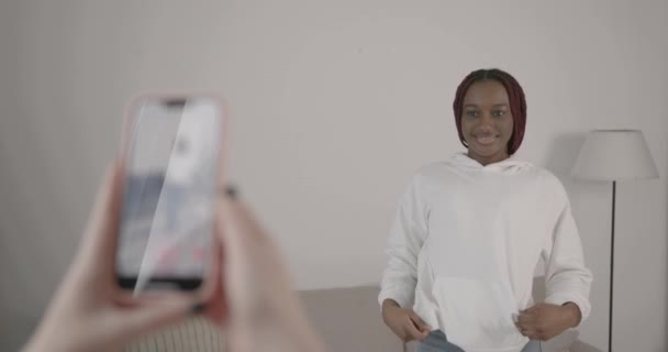 Modern Technologies Social Media Concept Multiracial Girls Shooting Tik Toks — Vídeo de stock